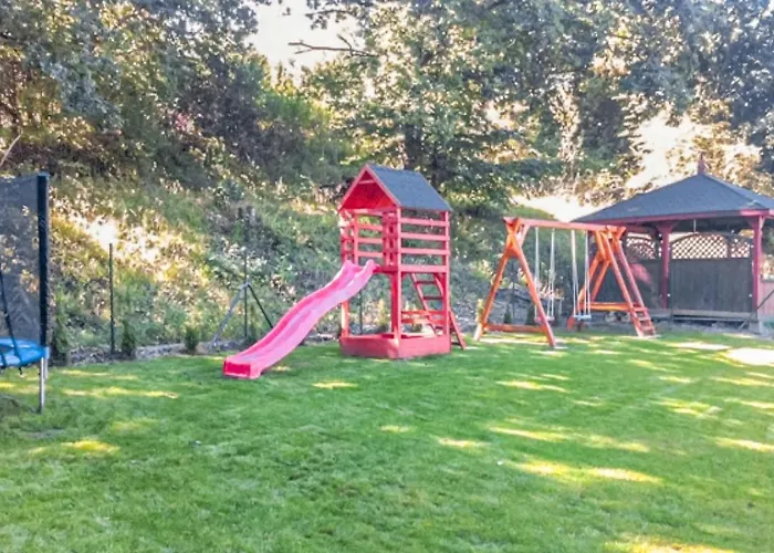 2 Bedroom Cozy In ياروسوافيتس