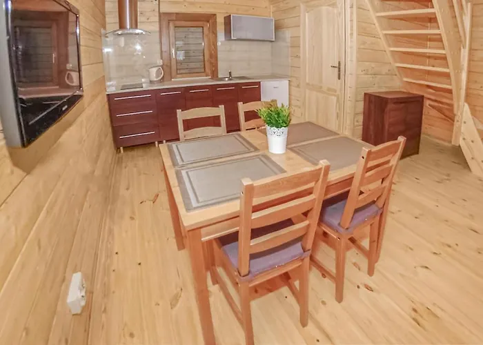 بيت للعطل 2 Bedroom Cozy In *